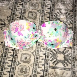 Flower printed bikini top